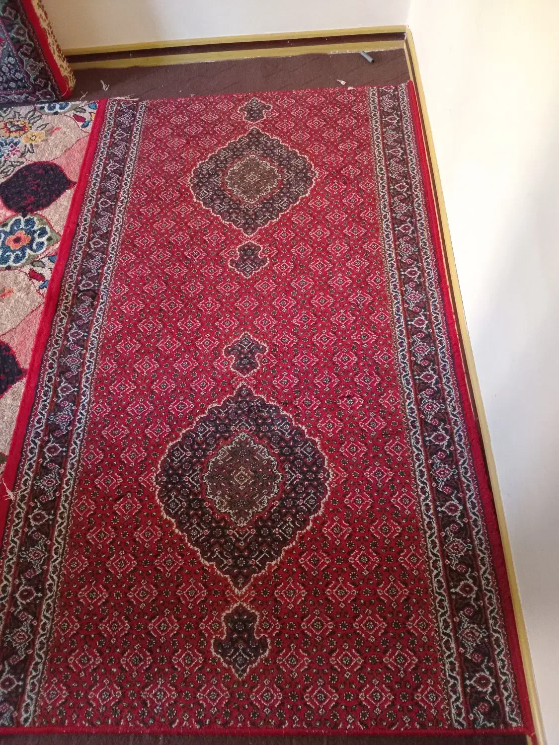 گلیم فرش و کناره در حد نو|فرش|سنندج, |دیوار