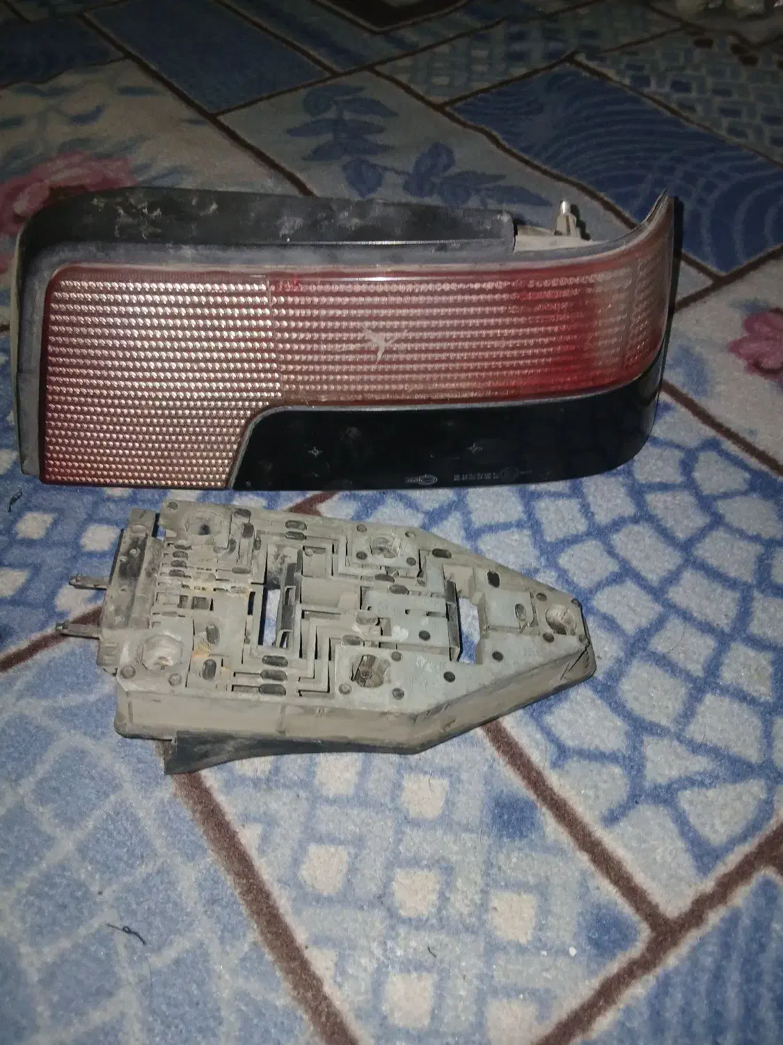 سلام یک جفت باچراغ عقب ۴۰۵ کامل با زغال پشت چراغ|قطعات یدکی و لوازم جانبی|رباط‌کریم, رباط‌کریم|دیوار