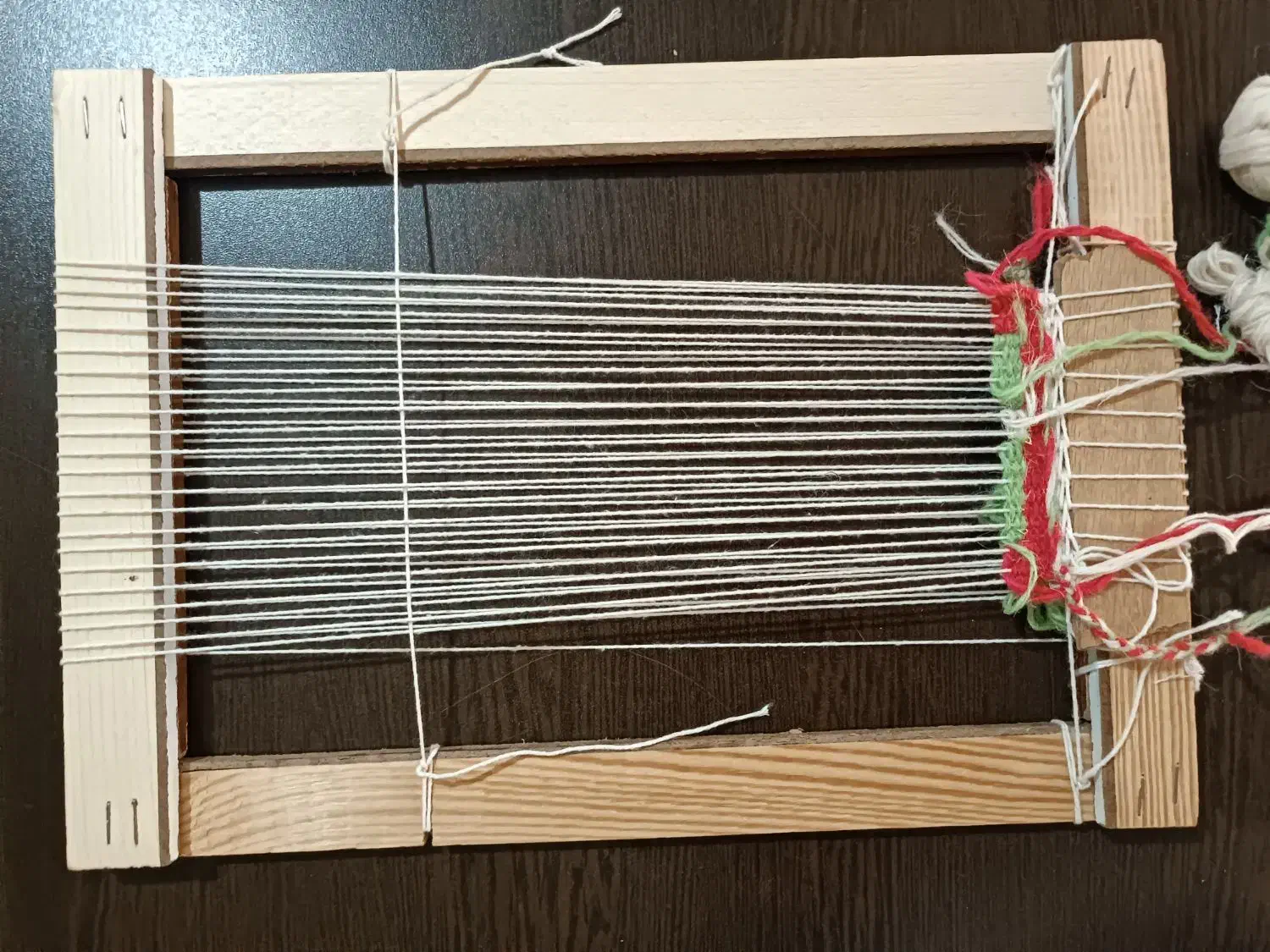 دار آموزشی قالی و گلیم|ابزارآلات|قزوین, |دیوار