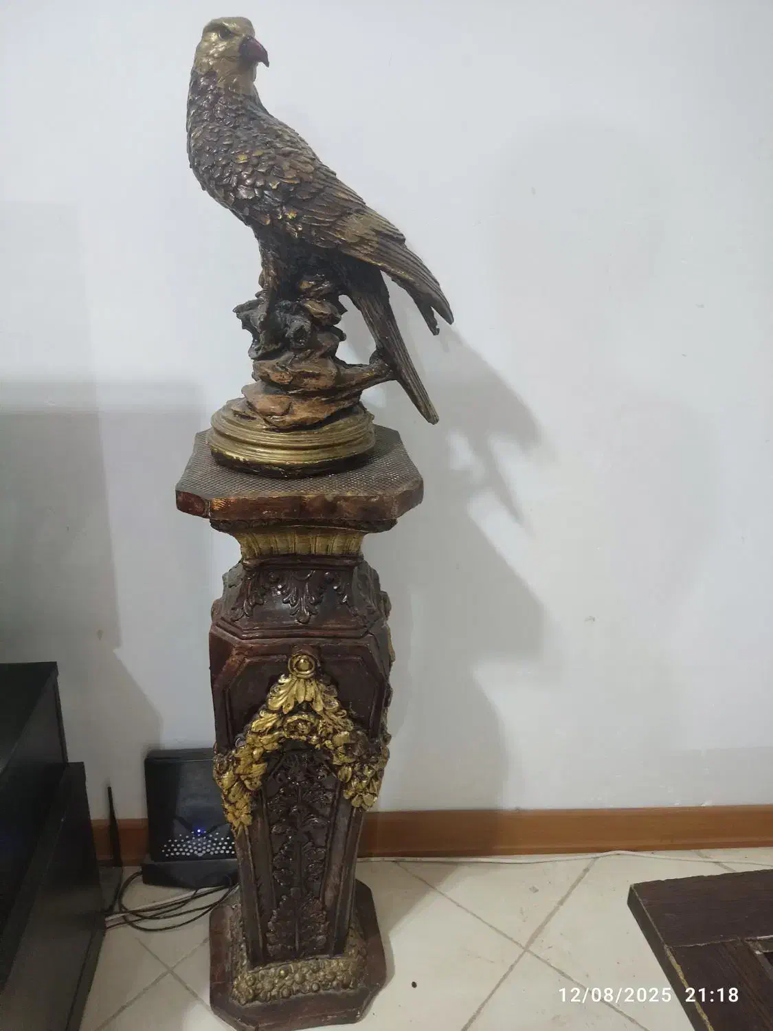 دو عدد مجسمه اسب و عقاب|مجسمه، تندیس، ماکت|بندر کنگان, |دیوار