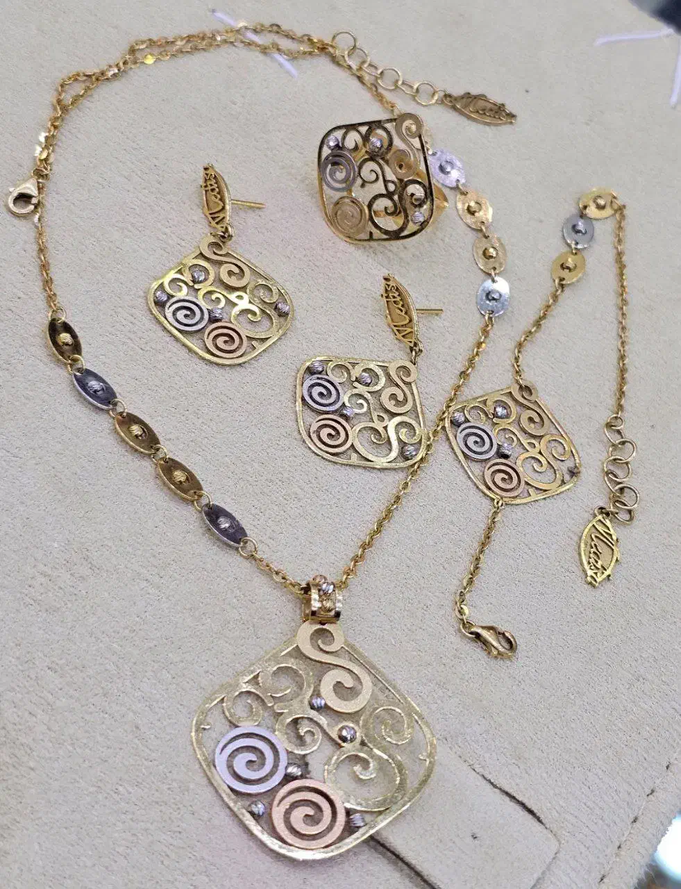 طلا ، فروش فوری|جواهرات|کاشان, بازار کاشان|دیوار