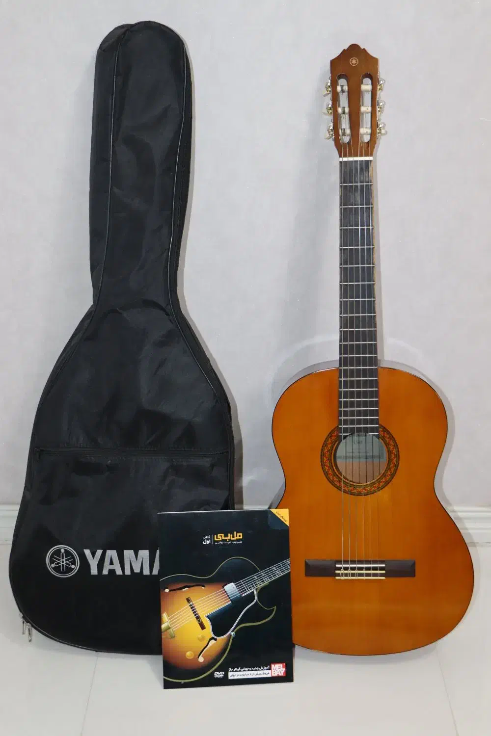 گیتار یاماها c40 اندونزی|گیتار، بیس، امپلیفایر|شیراز, تحویلی|دیوار