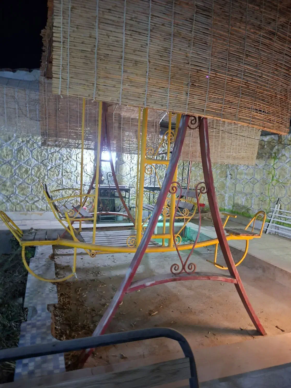 تاب و الاکلنگ باغی|اسباببازی|اصفهان, سرشبادران|دیوار