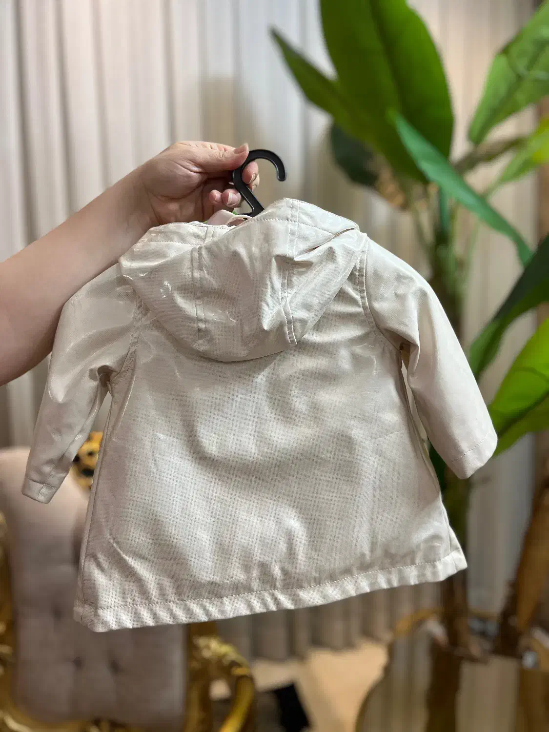 کاپشن|کفش و لباس بچه|مشهد, خاتم الانبیا|دیوار