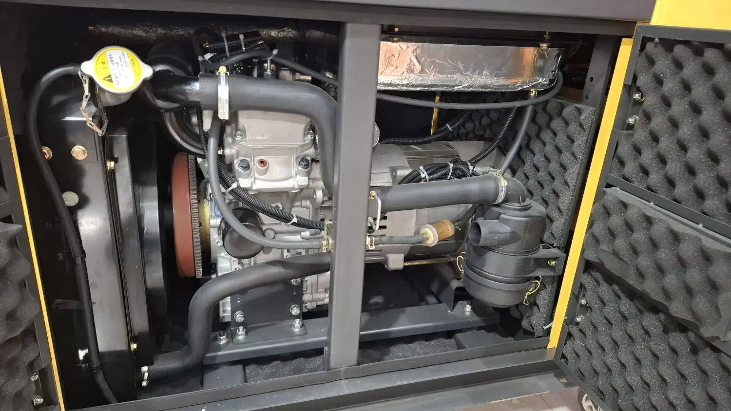 موتور برق و دیزل ژنراتور 3فاز سوپر سایلنت|ماشین‌آلات صنعتی|گرمدره, |دیوار