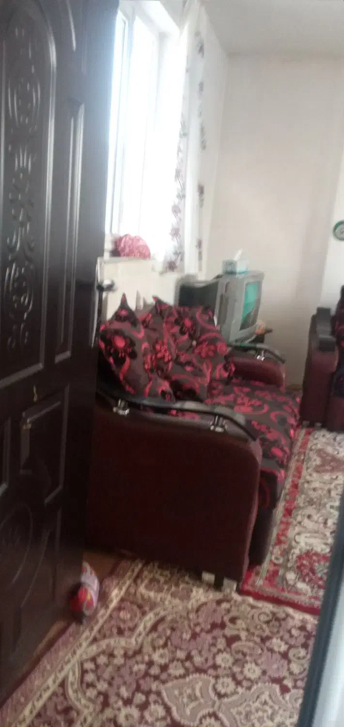 مبل راحتی ۱۰نفره|مبلمان خانگی و میز عسلی|صوفیان, |دیوار