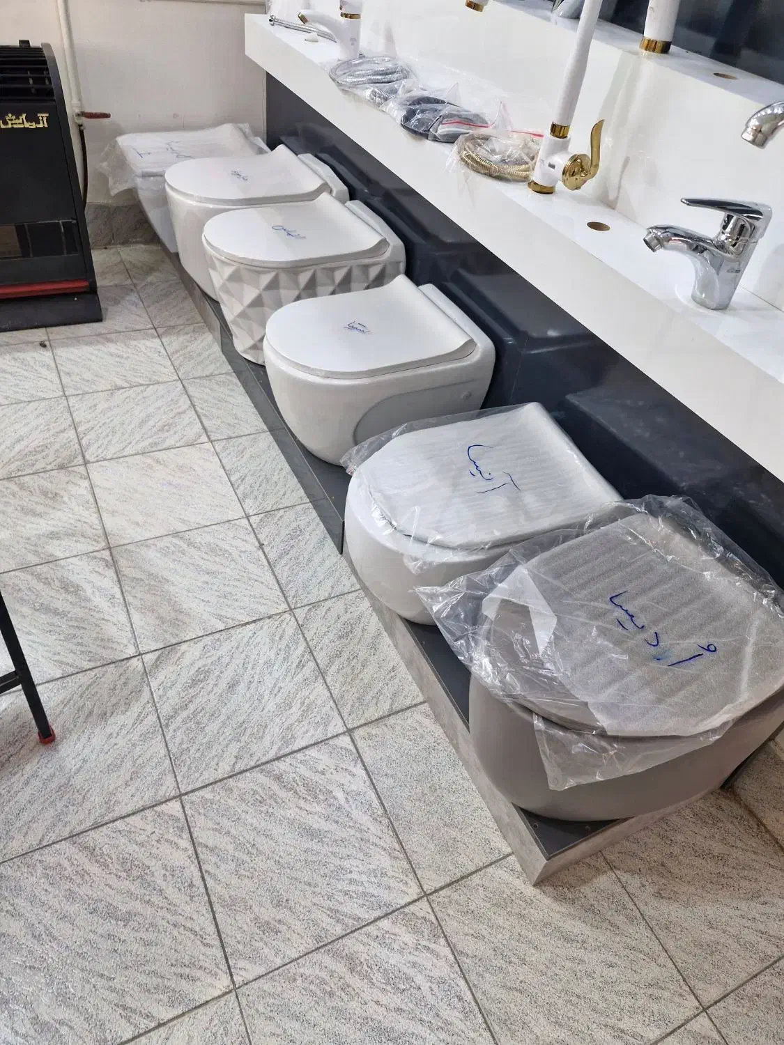 فرنگی والهنگ قابل تنظیم p12|لوازم سرویس بهداشتی|اصفهان, مرداویج|دیوار