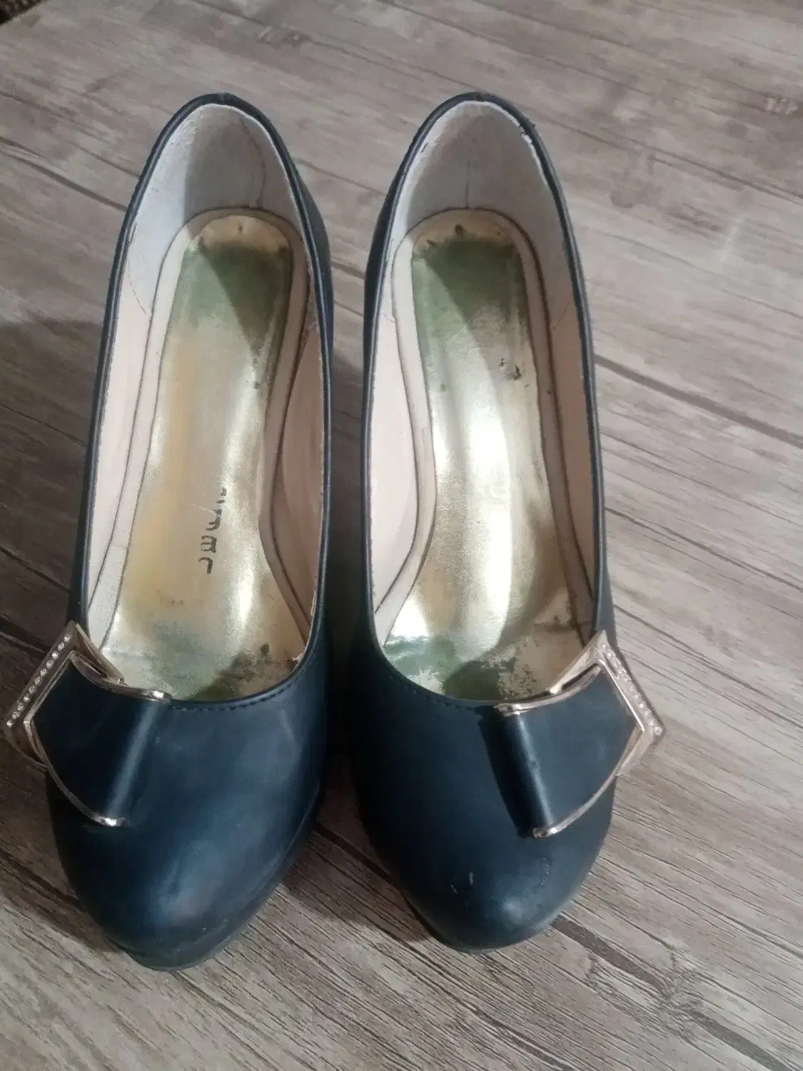 کفش|کیف، کفش، کمربند|تایباد, |دیوار