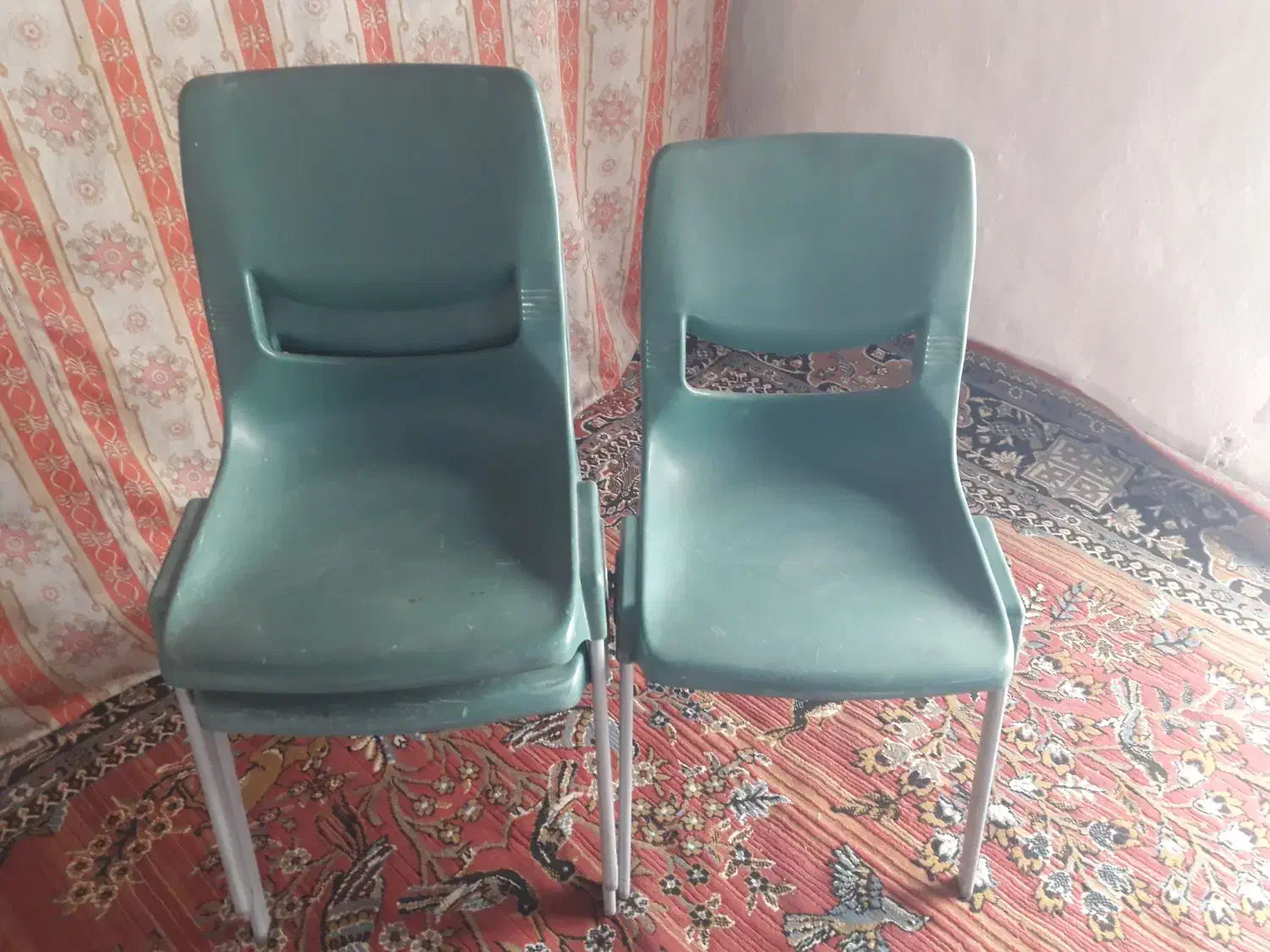 صندلی پلاستیکی|صندلی و نیمکت|ارشق, |دیوار