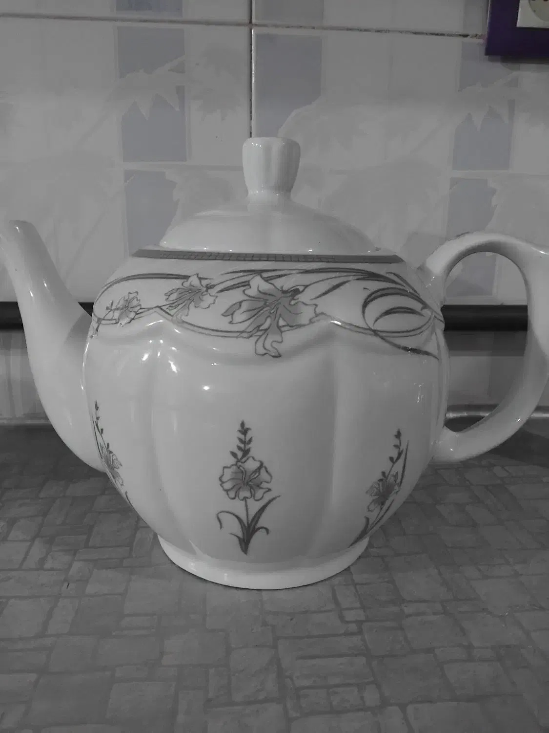 قوری بزرگ|قوری، کتری، قهوهساز دستی|چناران, |دیوار