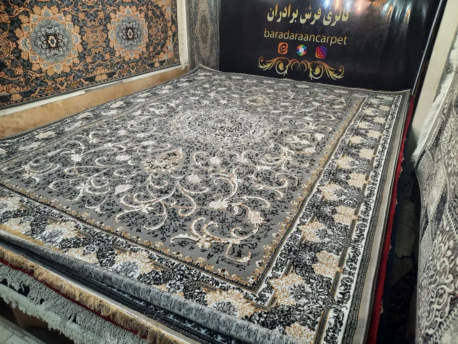 فرش 6 متری 3 تومن|فرش|مشهد, مصلی (کارمندان اول)|دیوار