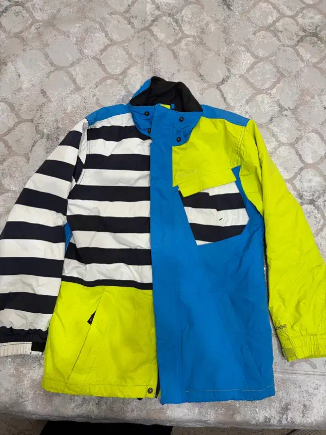 کاپشن خارجی|لباس|شیراز, شهدای شهرک سعدی|دیوار