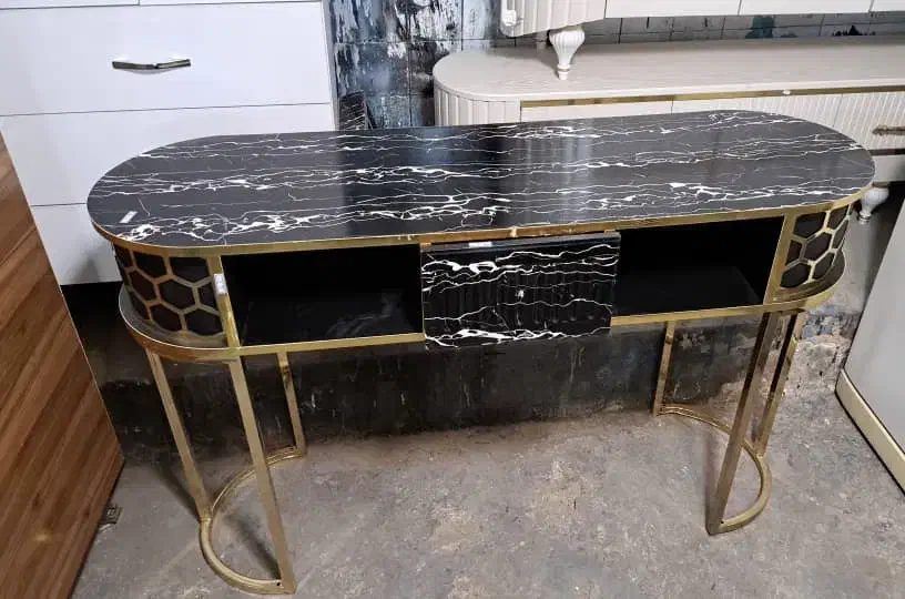 میزناخن|آرایشگاه و سالن‌های زیبایی|سقز, |دیوار