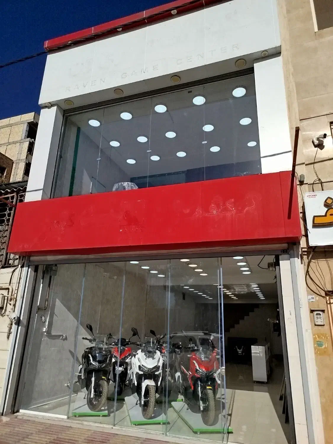 تجاری / ۸۰ متری / دو طبقه خاتم الانبیا|فروش مغازه و غرفه|خرم‌آباد, |دیوار