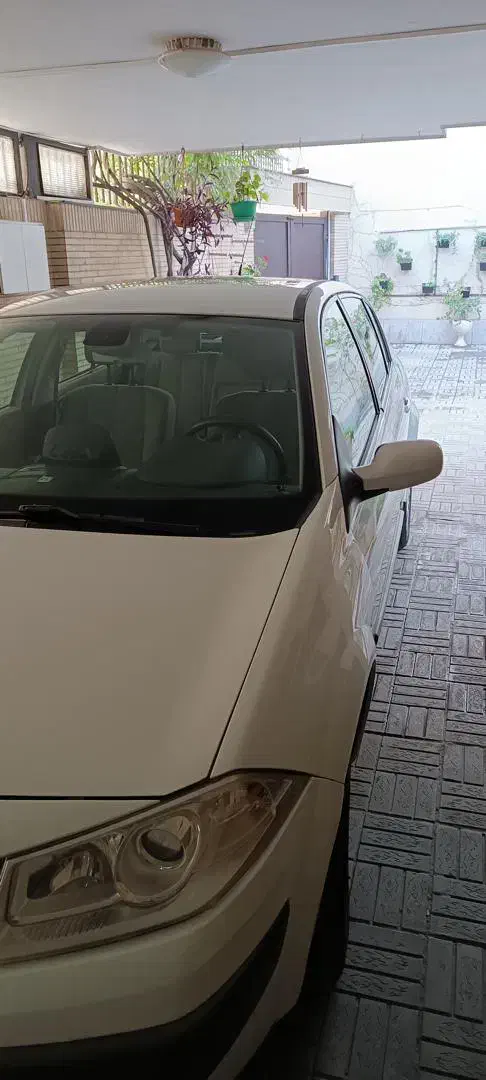 مگان ۲۰۰۰ اتوماتیک|خودرو سواری و وانت|مشهد, ویلاشهر|دیوار