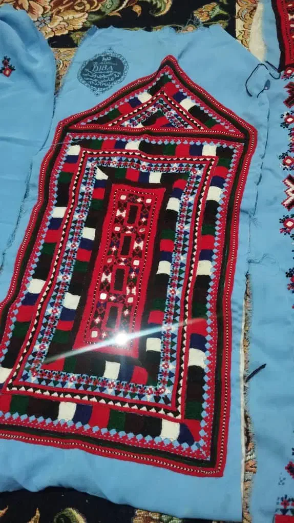 دوچگر  روبر شیرازه جالر ساده گل صندوقی موسوم هستم|لوازم خیاطی و بافتنی|زاهدان, |دیوار