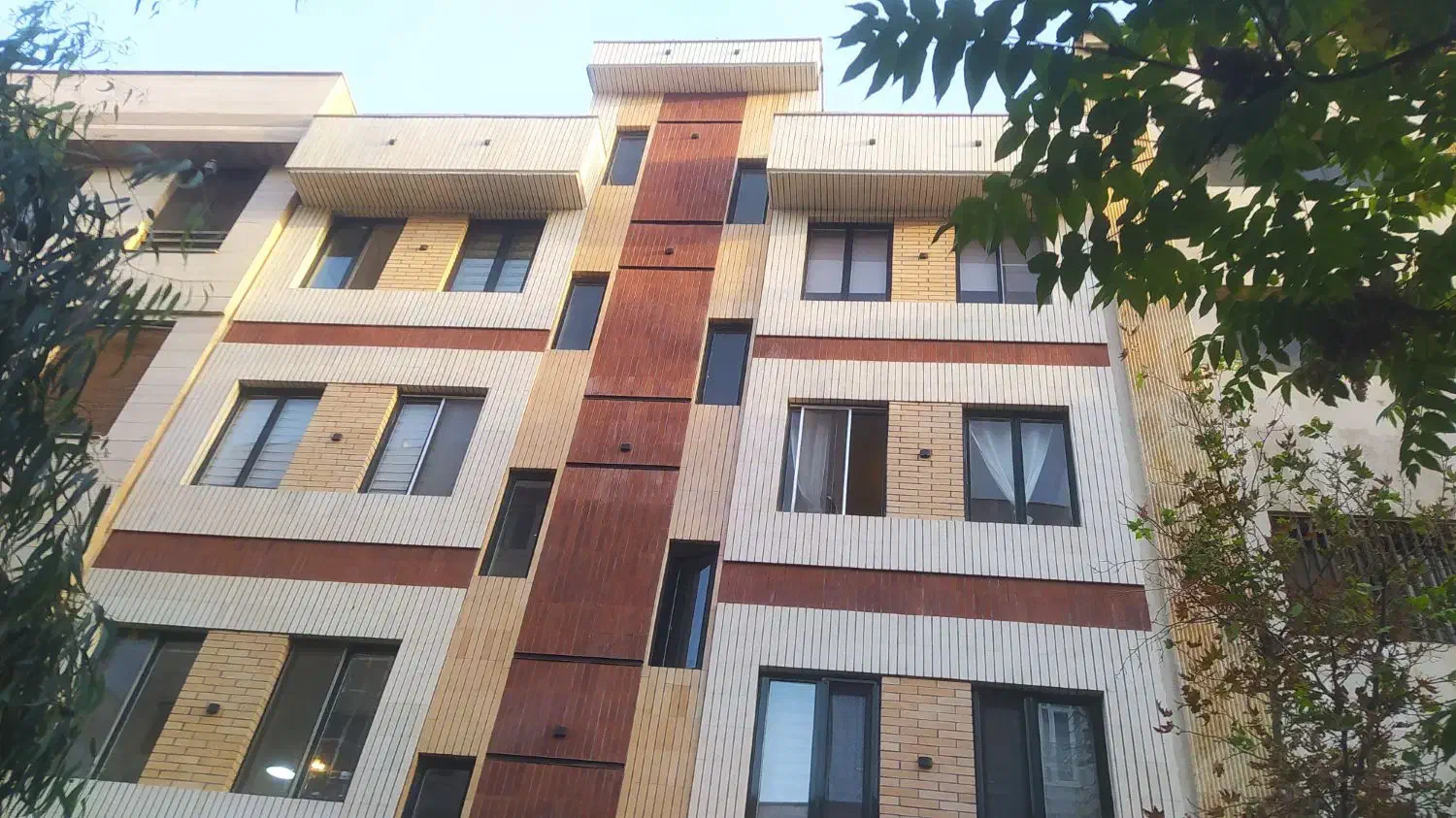 آجرنما  چسبی وملاتی|خدمات پیشه و مهارت|کرج, حصارک بالا|دیوار