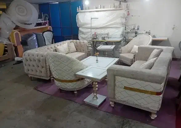 تولید و تعمیرات مبلمان آریا|مبلمان خانگی و میز عسلی|سمنان, |دیوار