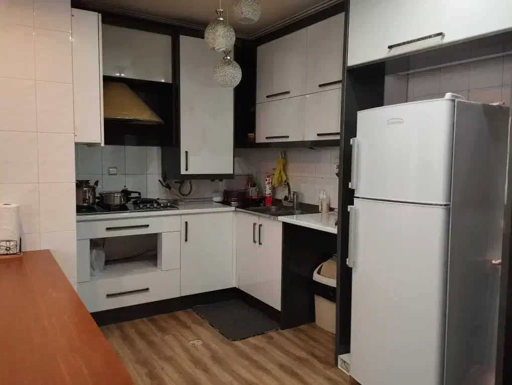 منزل مبله،ساعتی، روزانه، هفتگی، ماهانه|اجارهٔ کوتاهمدت آپارتمان و سوئیت|شیراز, قدوسی غربی|دیوار