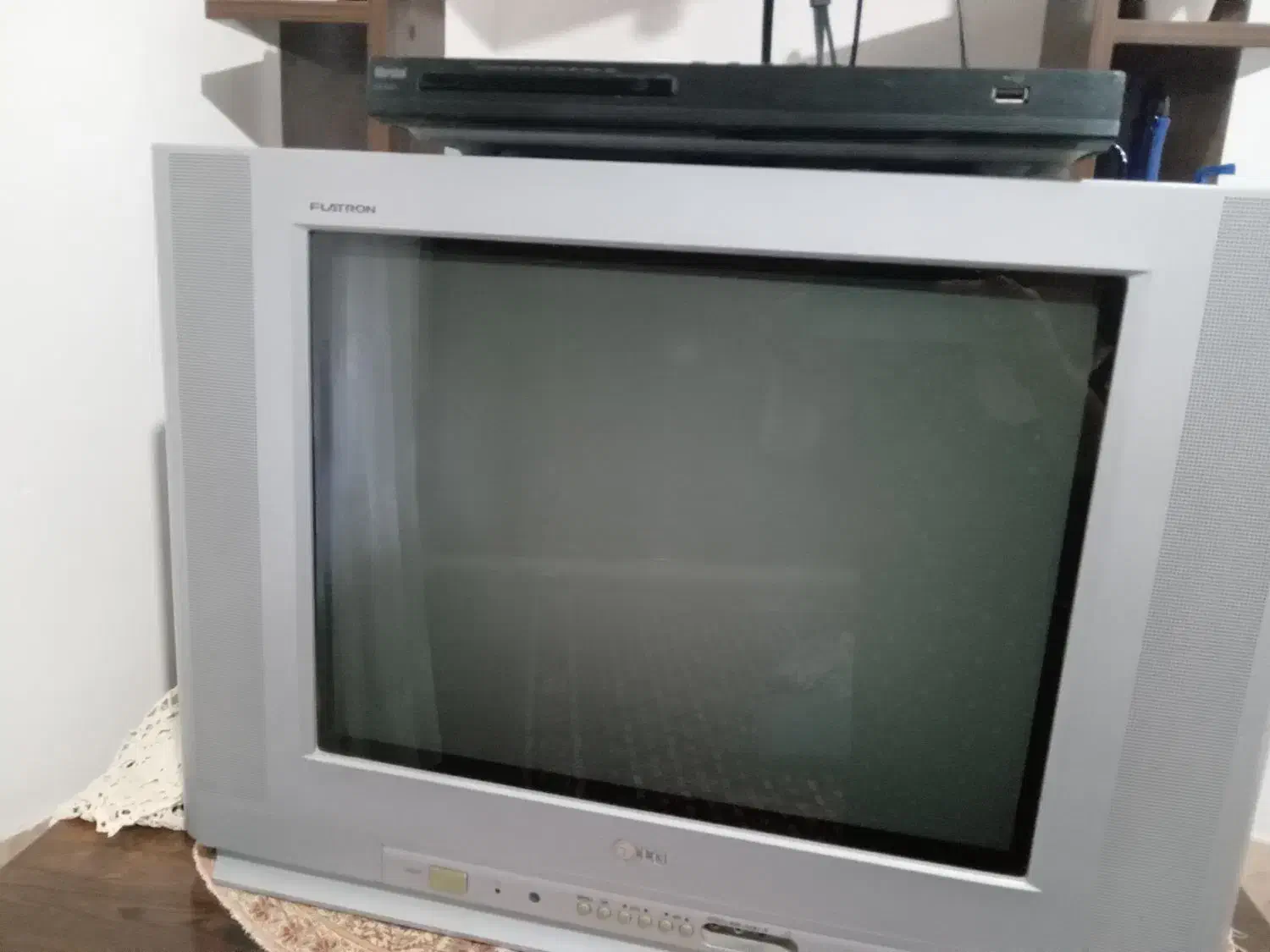 تلوزیون ال جی به همراه دی وی دی سی دی خور|تلویزیون و پروژکتور|آق قلا, |دیوار