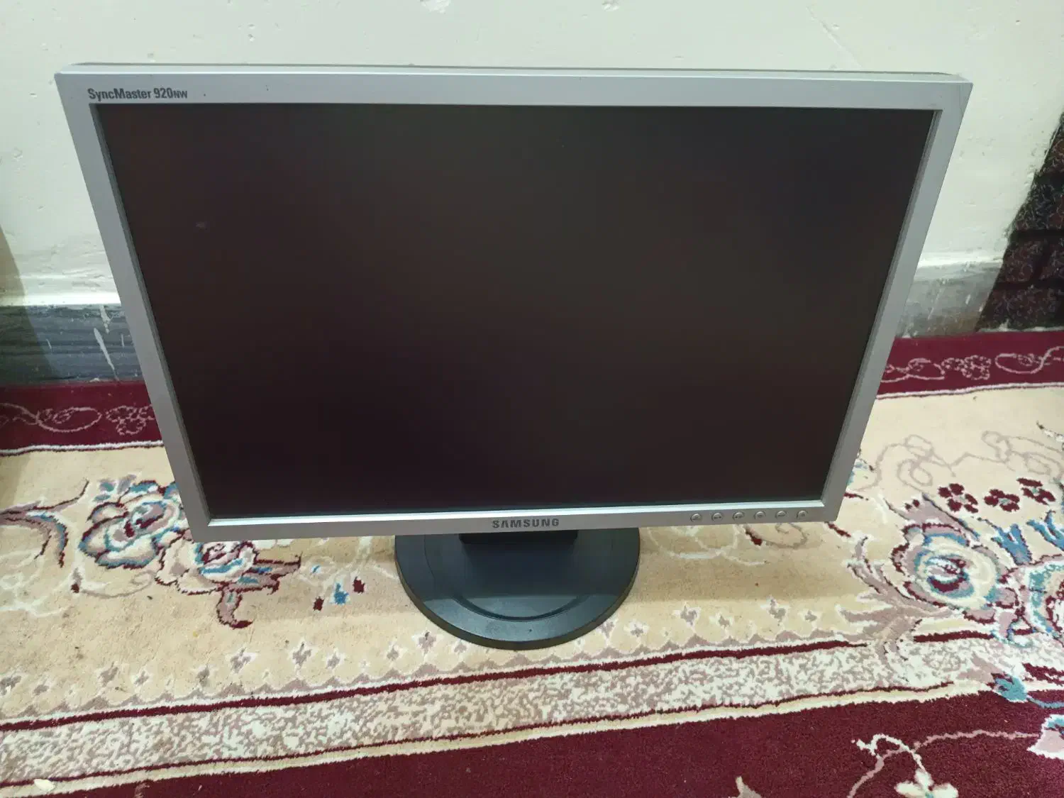 مانیتور سالم|قطعات و لوازم جانبی رایانه|بروجرد, |دیوار