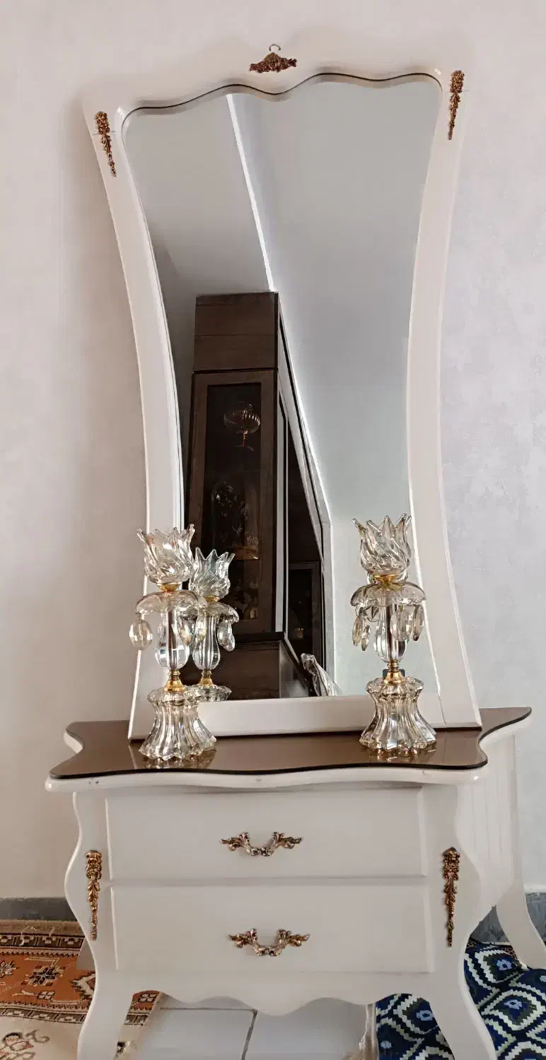 شمعدان و اینه|آینه|همدان, |دیوار