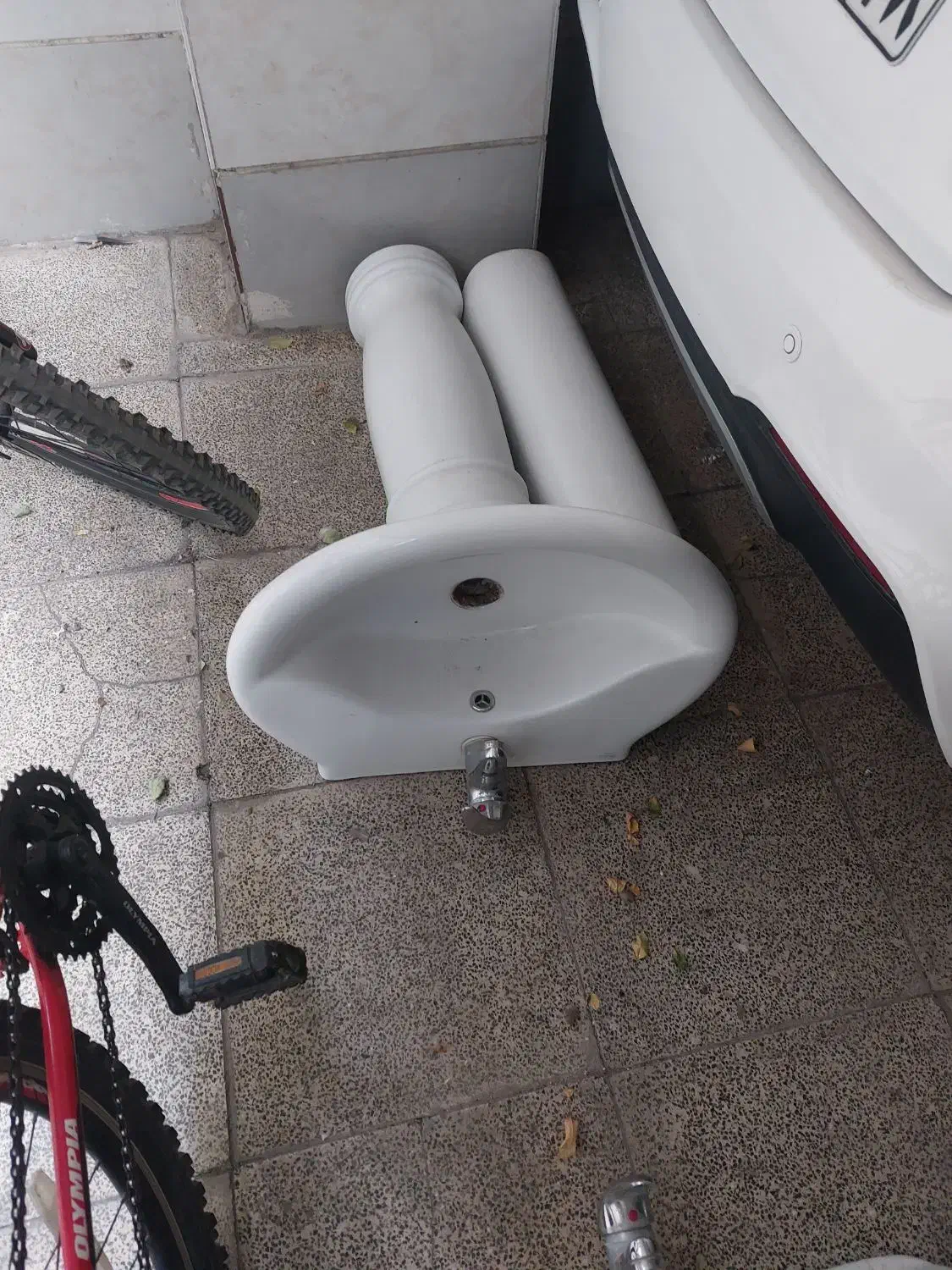 دوعدد روشویی بزرگ باشیر اهرمی|لوازم سرویس بهداشتی|اسلام‌شهر, شهرک انبیا|دیوار