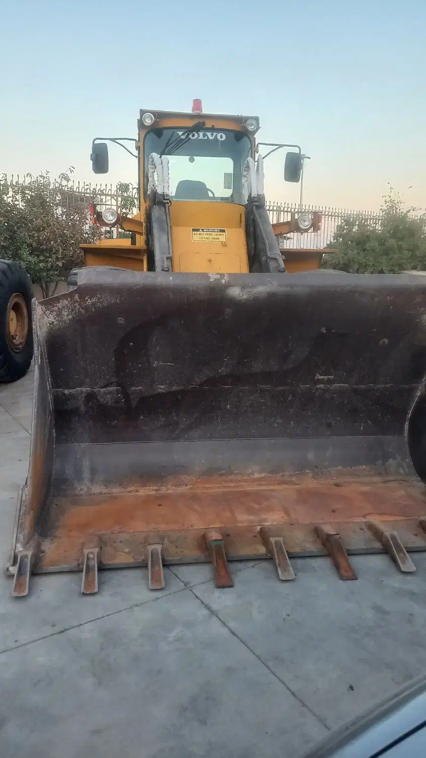 لودر ولوو|خودرو سنگین|فشاپویه, |دیوار