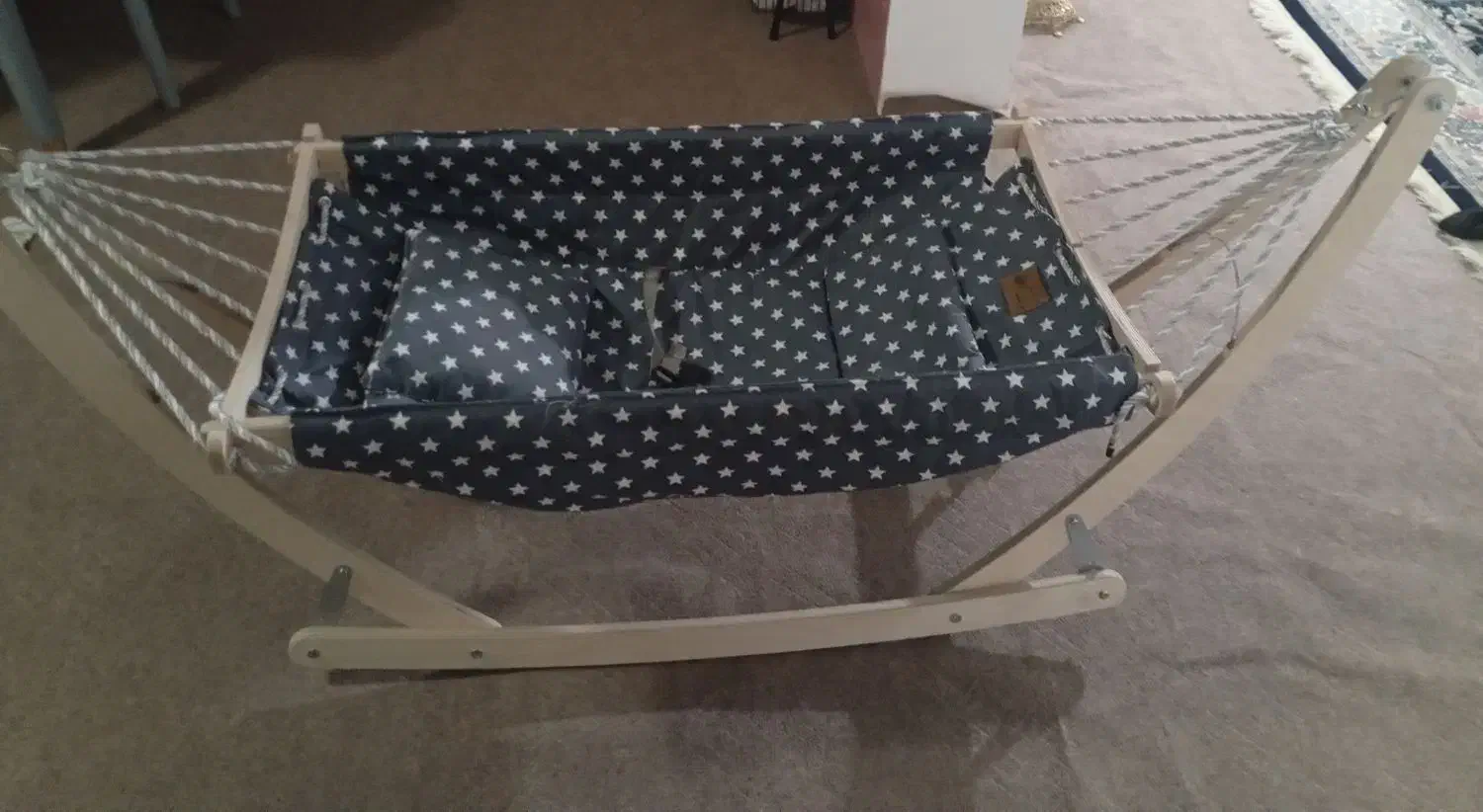 گهواره|تخت و صندلی بچه|شاهدشهر, |دیوار