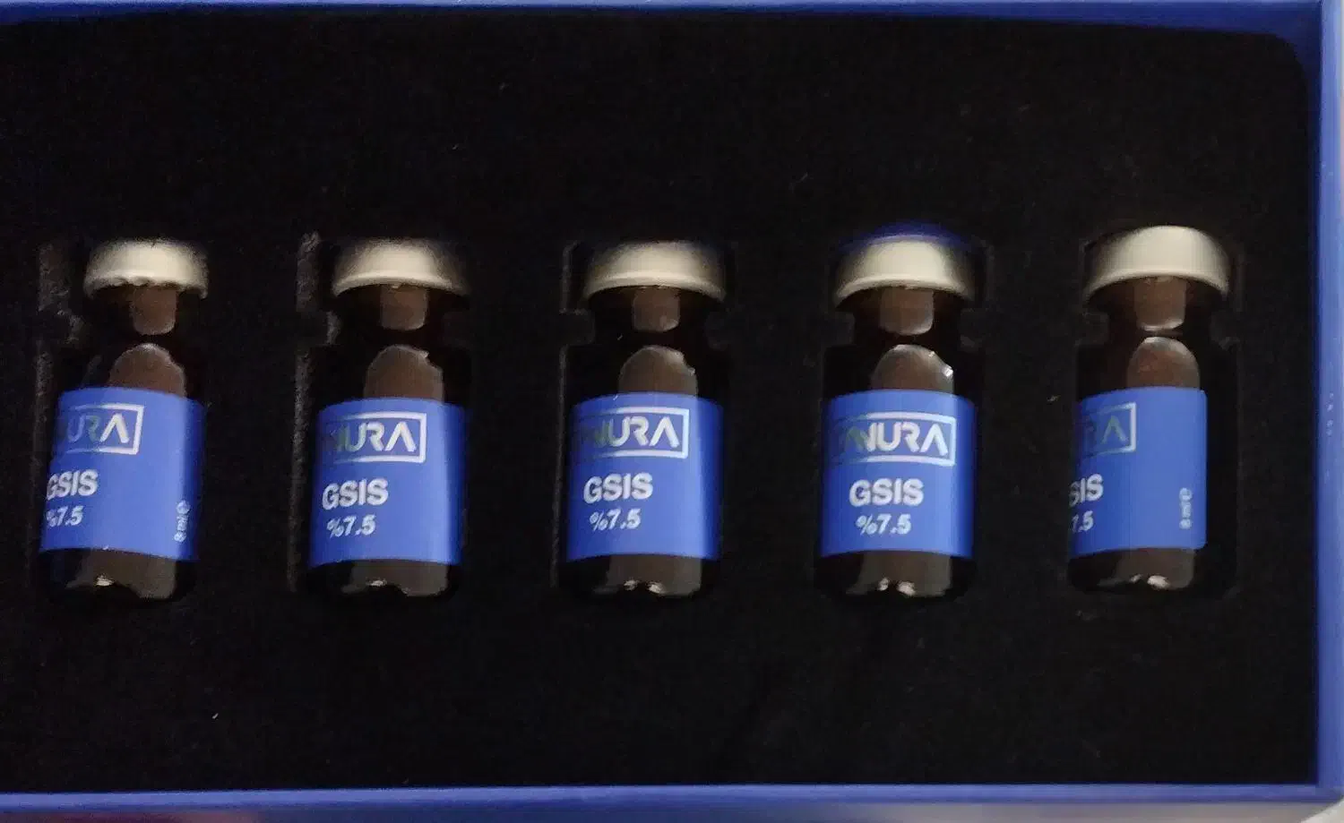 فیشآل بر برند درجه یک|آرایشگاه و سالن‌های زیبایی|یزد, |دیوار