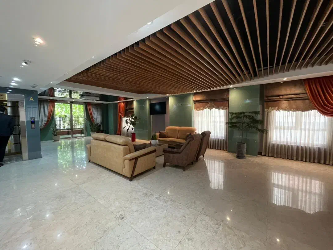 فروش ۱۷۰ متر سند اداری* ۳پارکینگ* مترو*لابی لابیمن|فروش دفتر کار، اتاق اداری، مطب|تهران, عباسآباد|دیوار