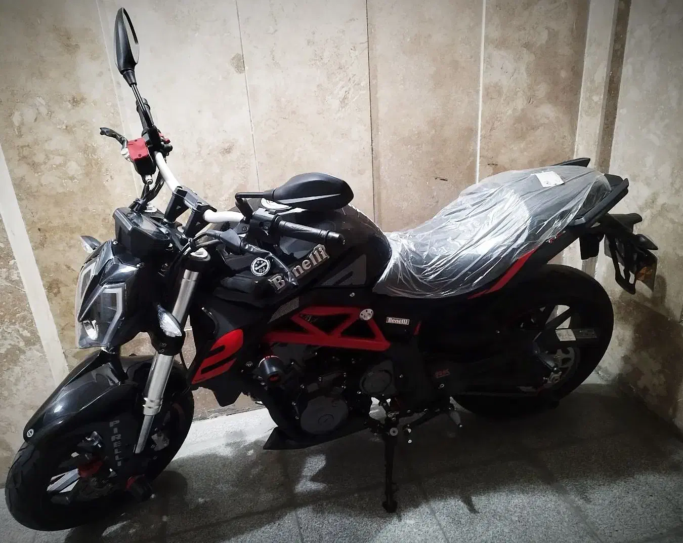 بنلی 300 1402|موتورسیکلت|تهران, جمهوری|دیوار