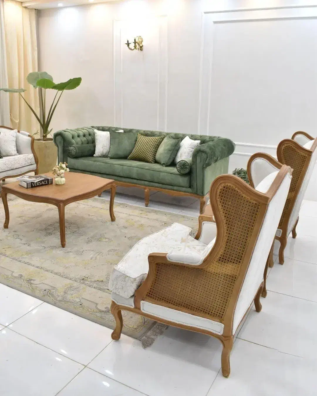 مبل نیوکلاسیک فرانسوی|مبلمان خانگی و میز عسلی|پارسآباد, |دیوار