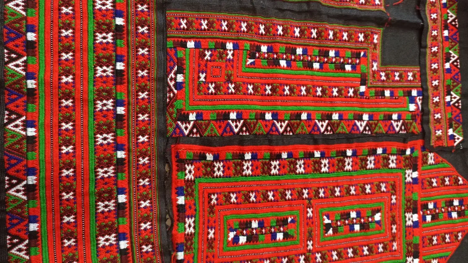 فروشی|لباس|سراوان, |دیوار