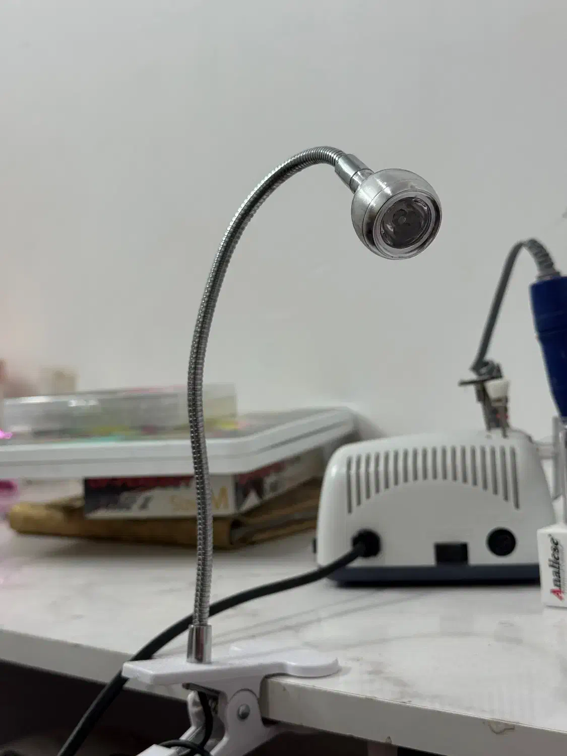 وسایل کاشت ناخن و کلی لاک ژلای خوشگل همراه با کیف|آرایشی، بهداشتی، درمانی|کاشان, ۲۲ بهمن|دیوار