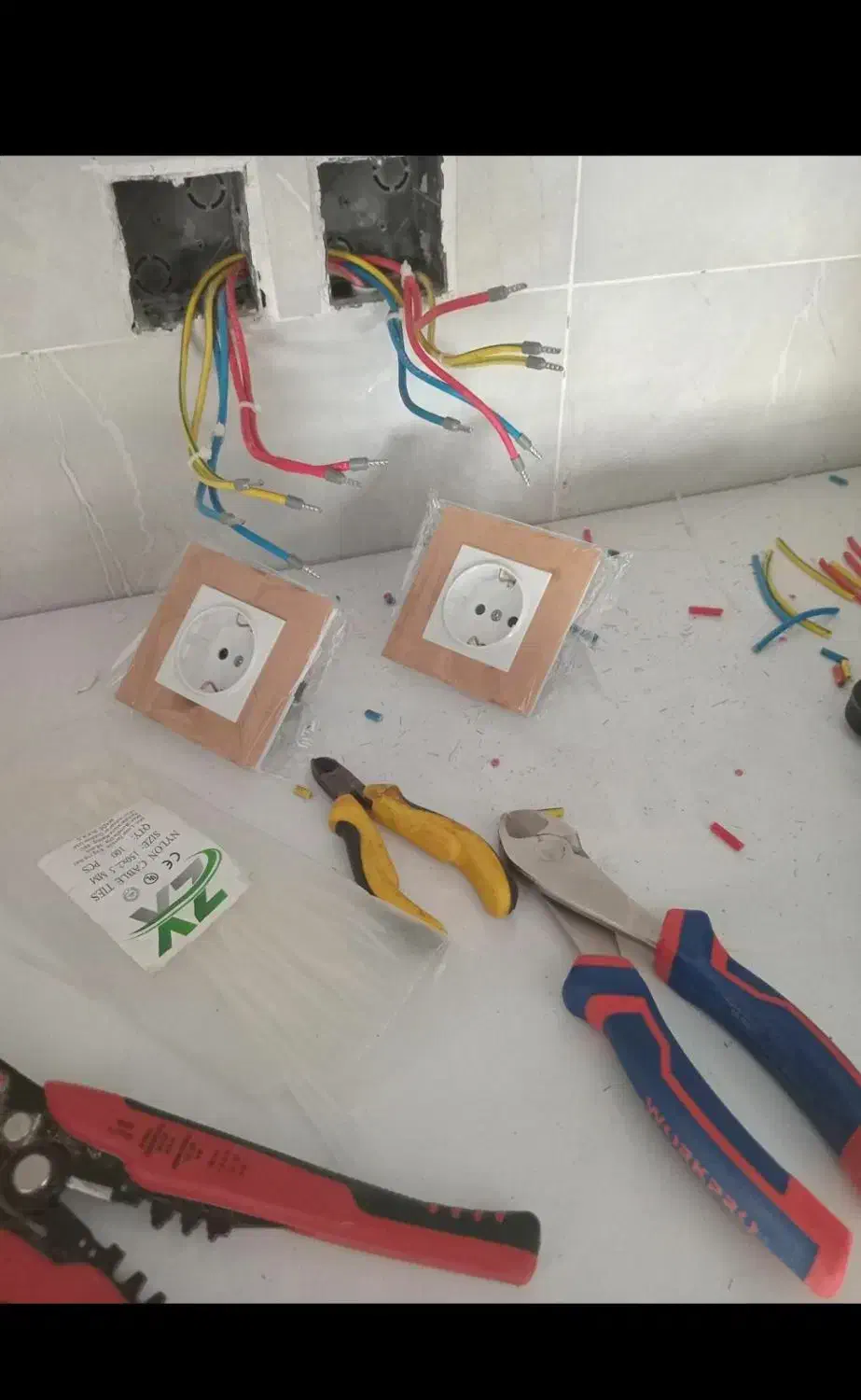 برقکاری|خدمات پیشه و مهارت|لردگان, |دیوار