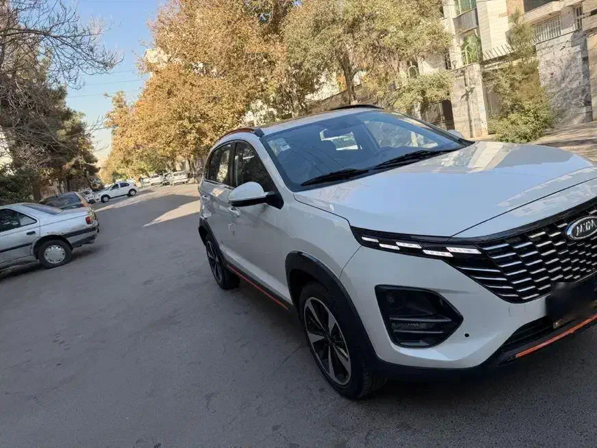 ام وی ام ایکس33 کراس دنده سفید|خودرو سواری و وانت|مشهد, امام خمینی|دیوار