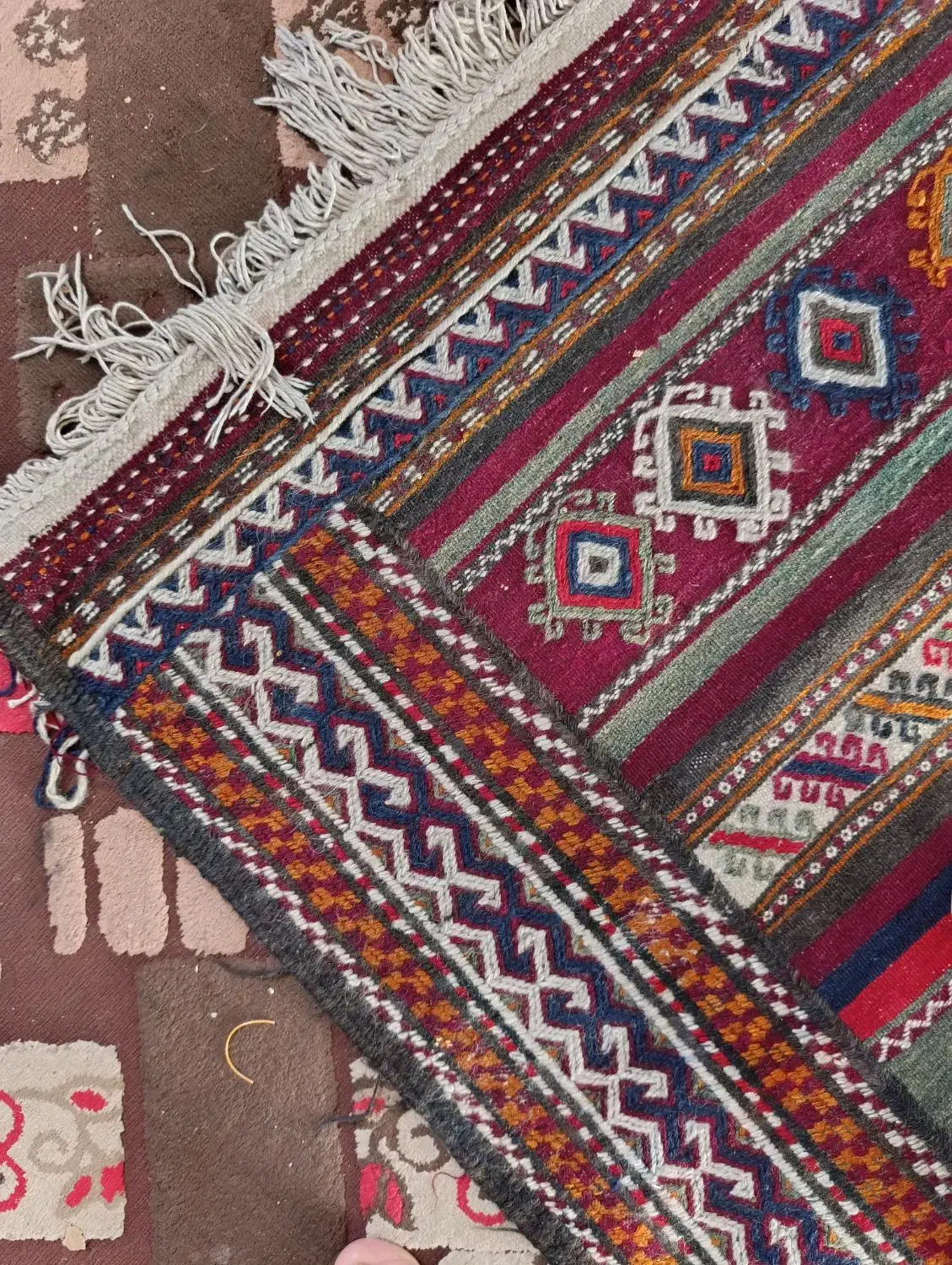 گلیم دستباف پشم|گلیم، جاجیم، گبه|شاهین‌شهر, شهرک گلدیس|دیوار