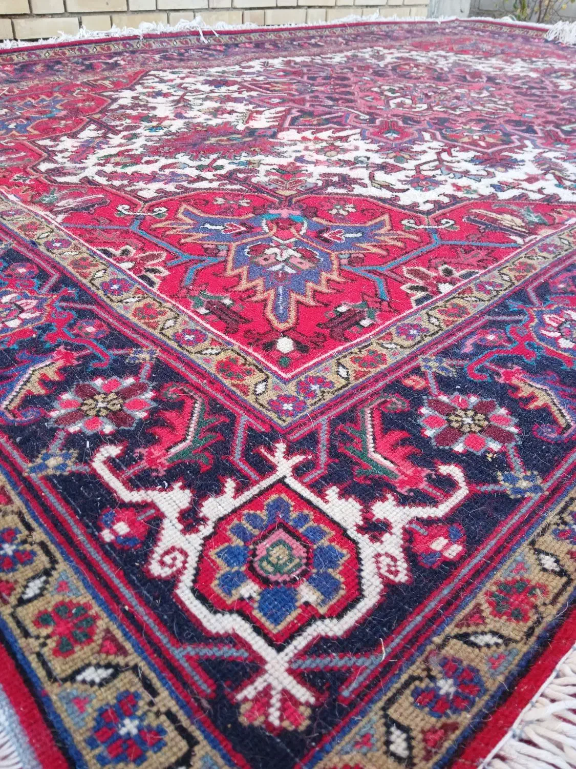 6 متری زمینه سفید|فرش|چهاربرج, |دیوار