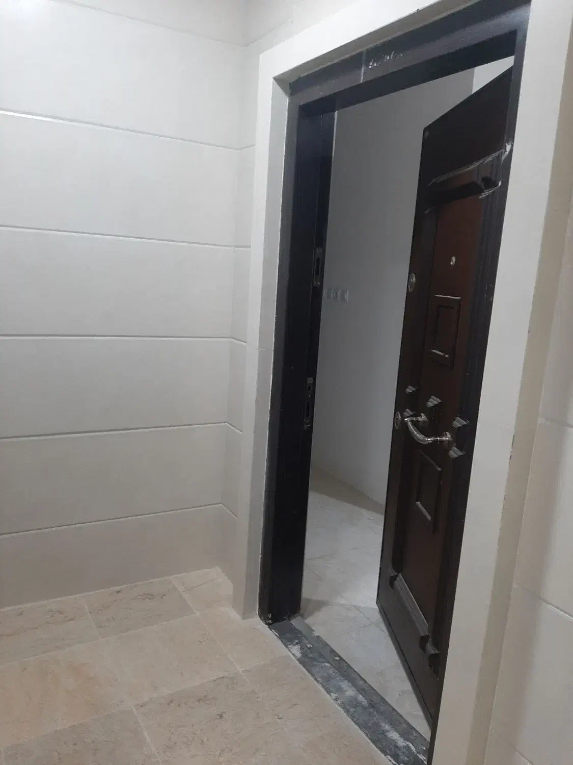 اجاره آپارتمان 3خواب بربلوار ولی عصر طبقه اول|اجارهٔ آپارتمان|میناب, |دیوار