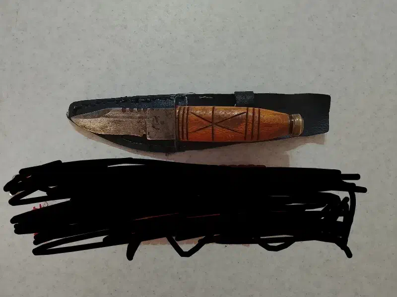 خنجر قدیمی|کلکسیون اشیاء عتیقه|گوگان, |دیوار