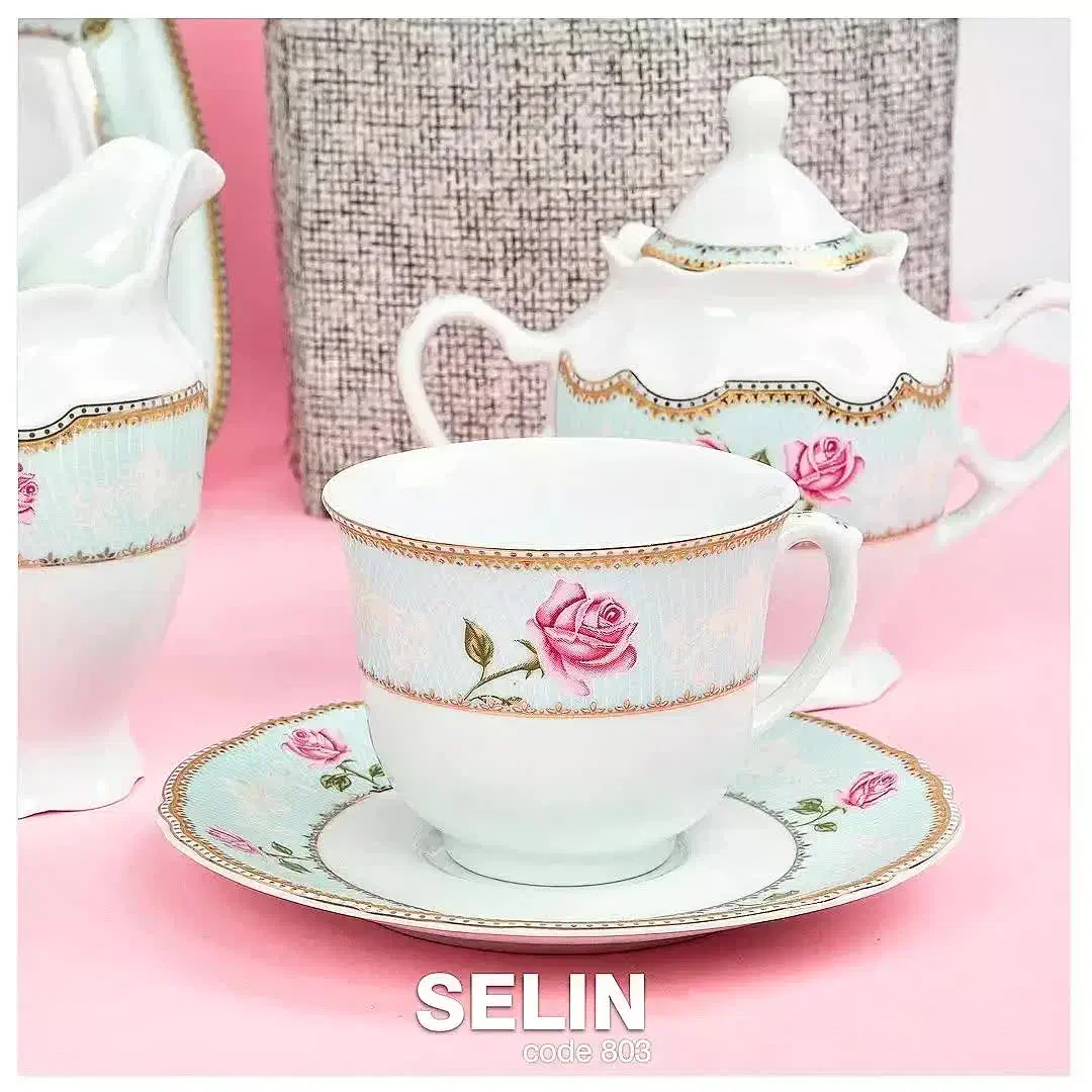 سرویس‌ چینی ۱۲ نفره صادراتی|ظروف سرو و پذیرایی|یزد, |دیوار