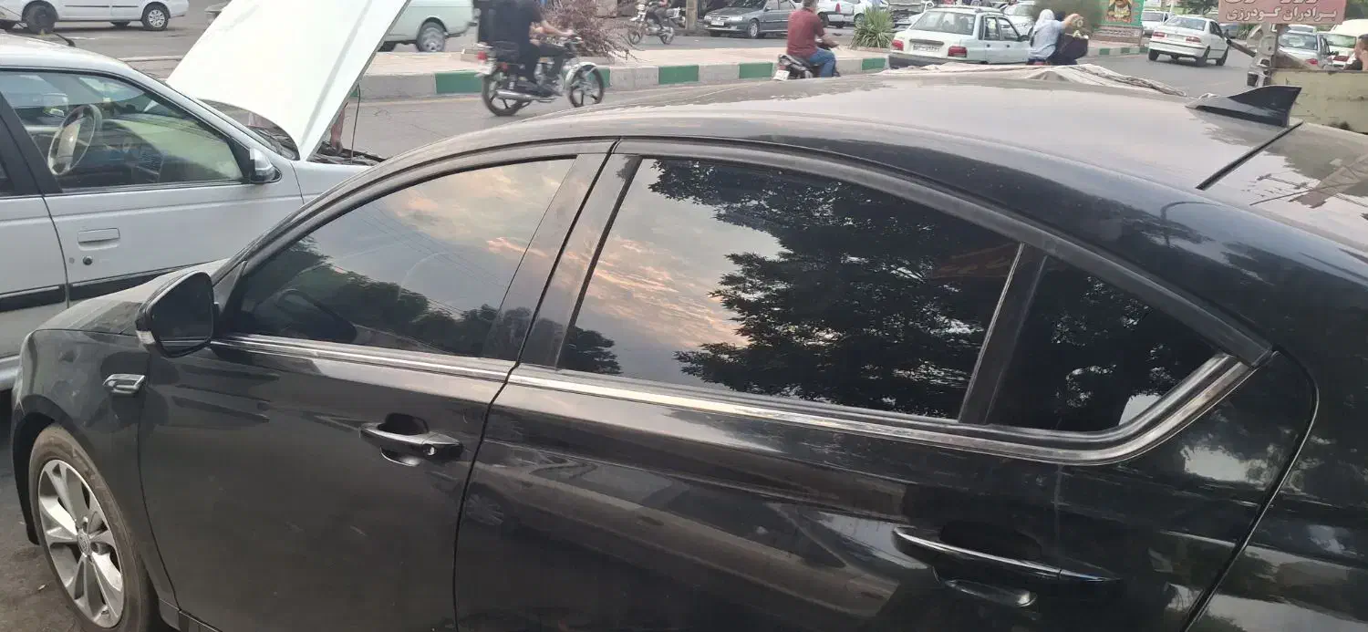 شیشه دودی نانو سرامیک|خدمات موتور و ماشین|بروجرد, |دیوار