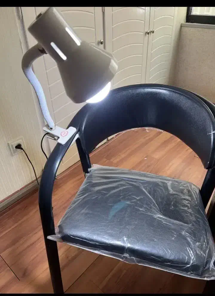 چراغ مطالعه|لامپ و چراغ|ارومیه, |دیوار