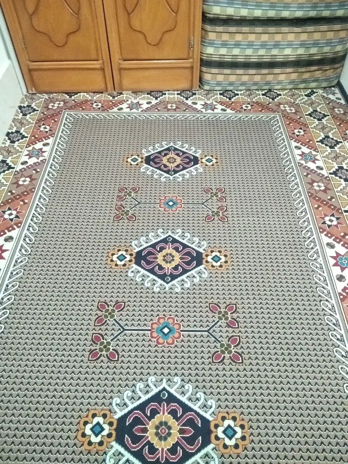 گلیم ۹متری|گلیم، جاجیم، گبه|خمینی‌شهر, |دیوار