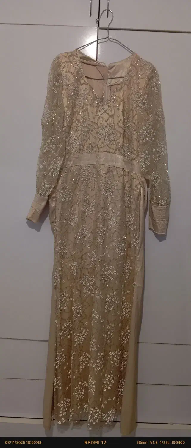 لباس|لباس|میانه, |دیوار