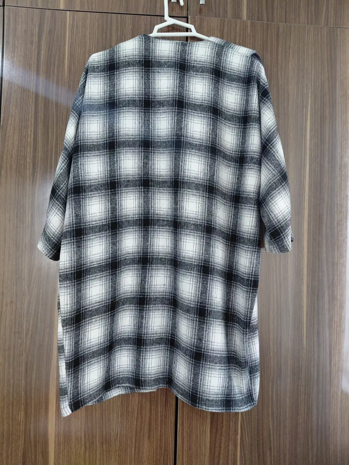 پالتو|لباس|بندر انزلی, شهرداری|دیوار