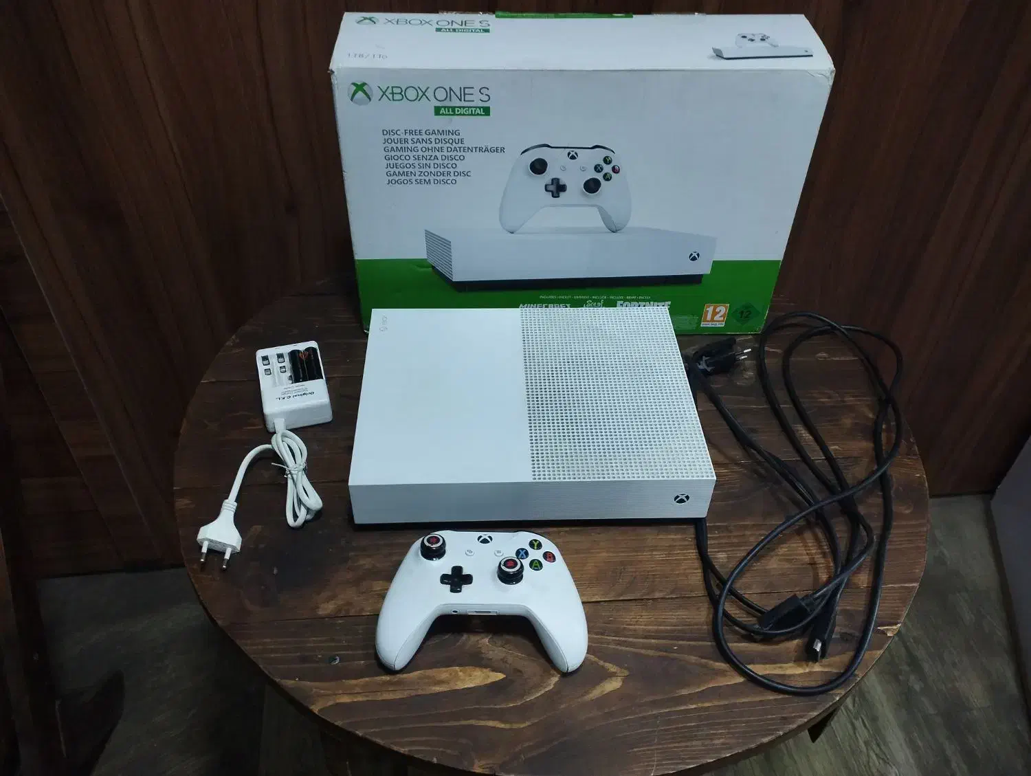 ایکس باکس وان اس|کنسول، بازی ویدئویی و آنلاین|قم, حنیف نژاد|دیوار