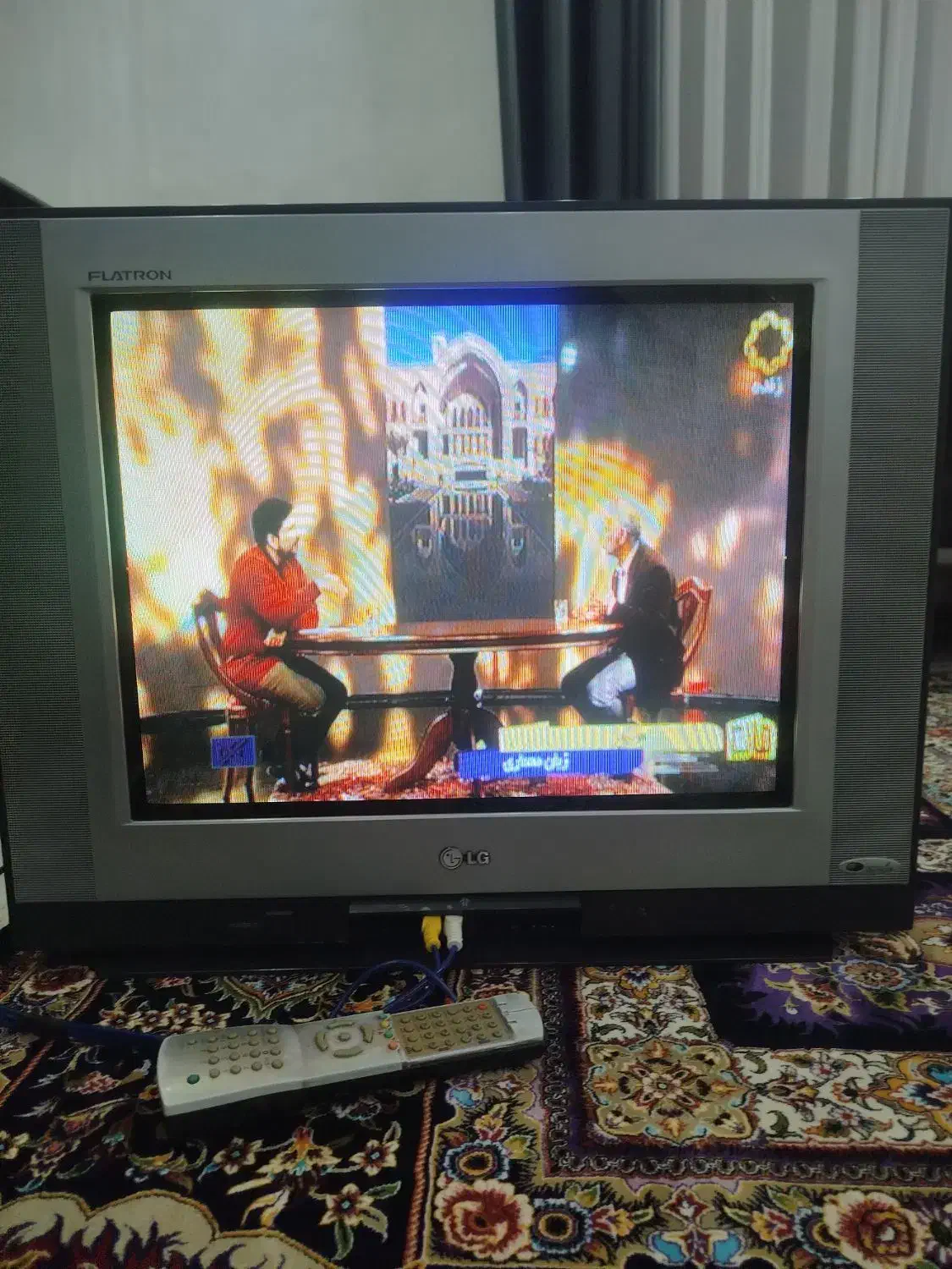 تلویزیون اصلی ال جی با میز|تلویزیون و پروژکتور|هشتگرد, ینگی امام|دیوار