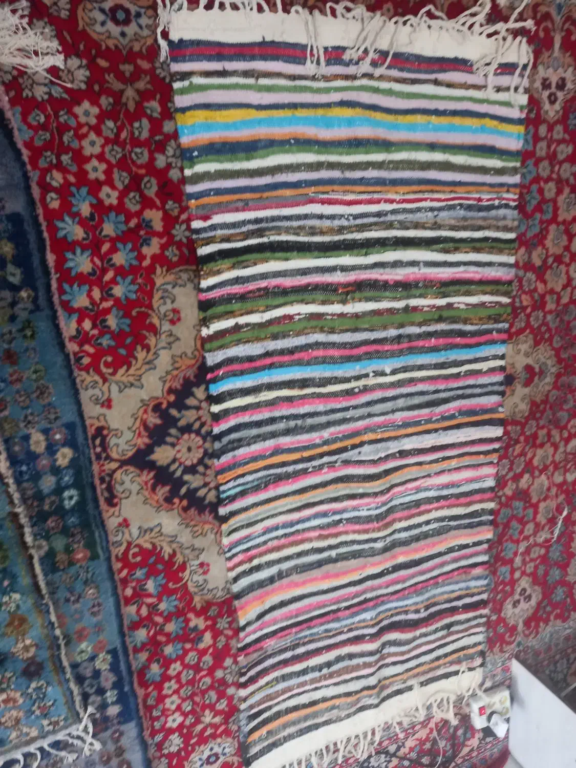 فرش،دست باف و گلیم هر دو دست بافت و نو|گلیم، جاجیم، گبه|یزد, |دیوار